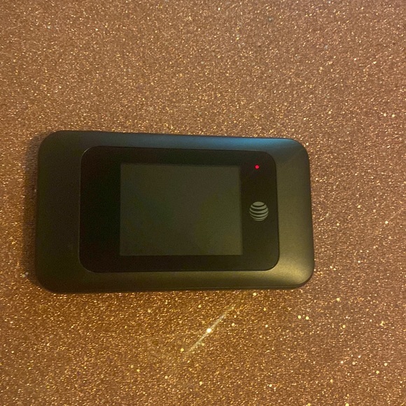TMobile Velocity 2 Mobile Hotspot - Picture 2 of 4